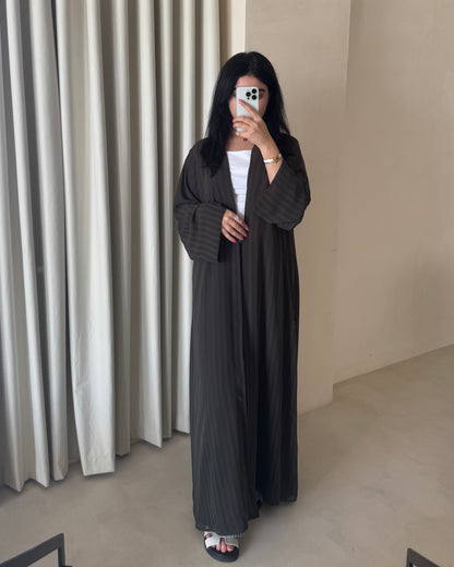 Outlines Abaya