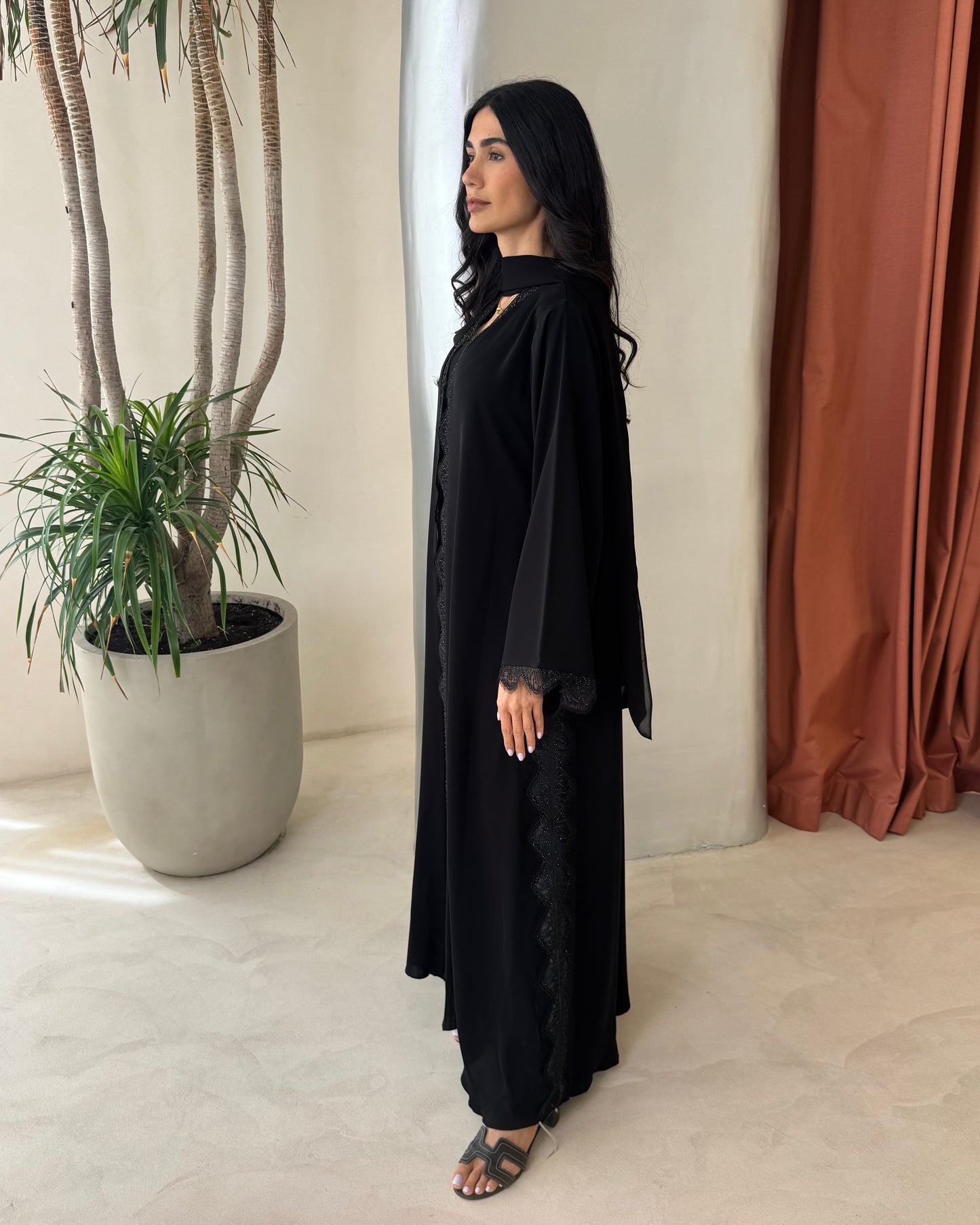 Hala Abaya