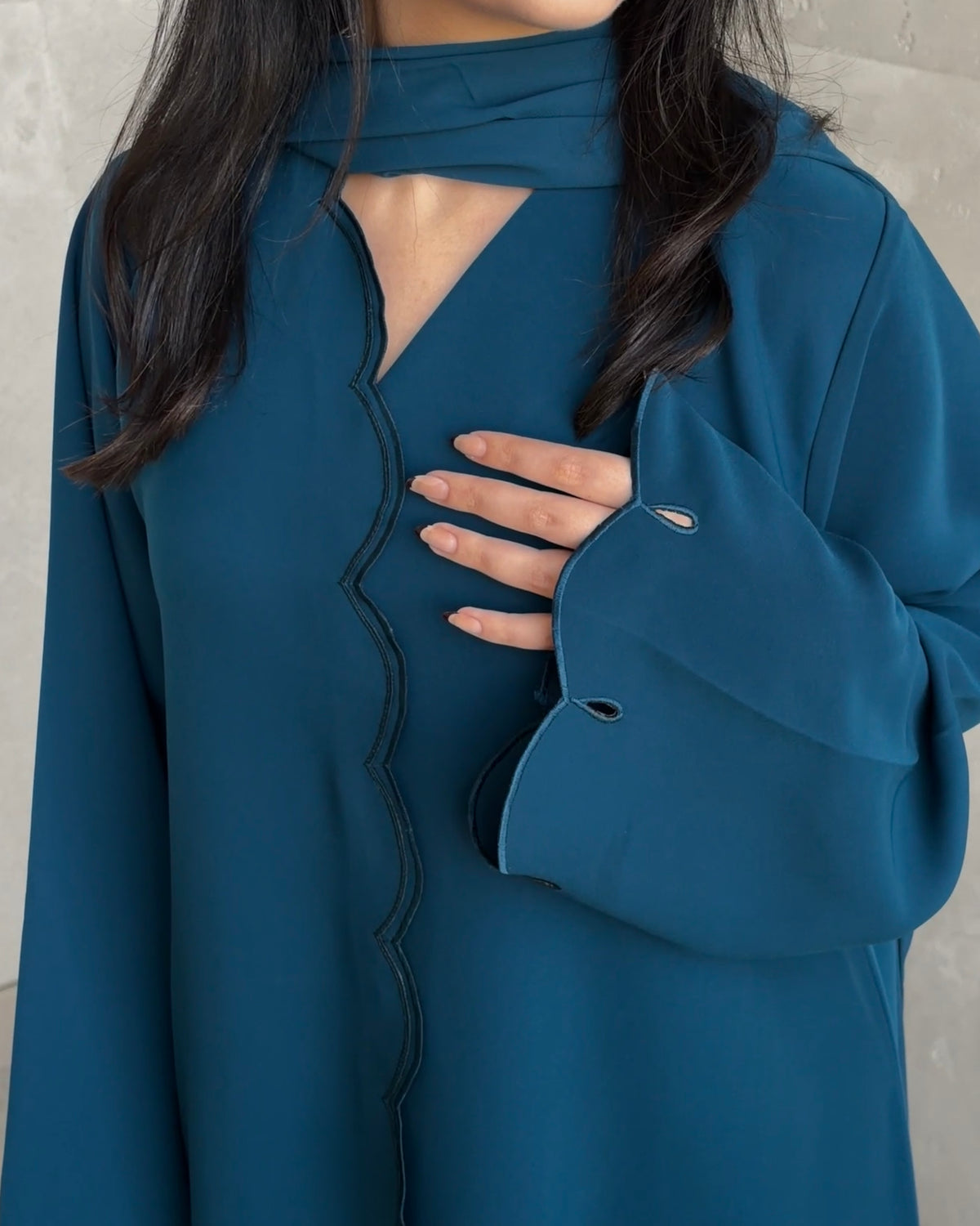 Almas Abaya