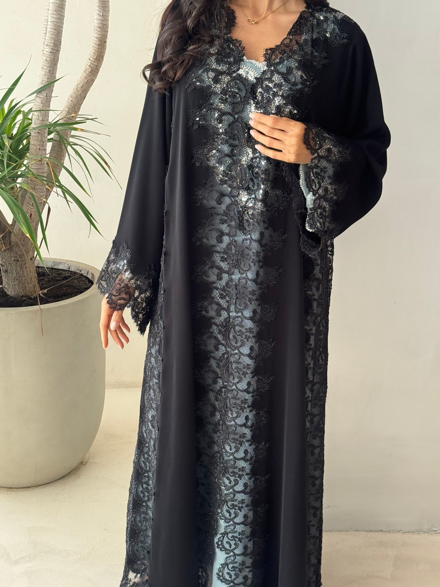 Qamar Abaya