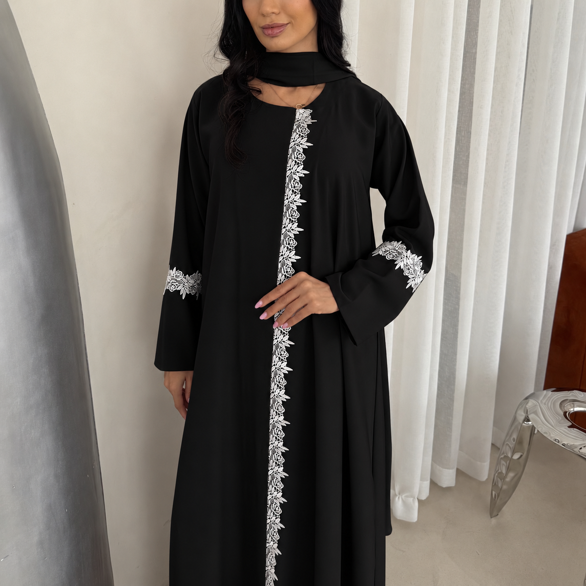 Lola Abaya
