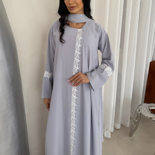 Lola Abaya