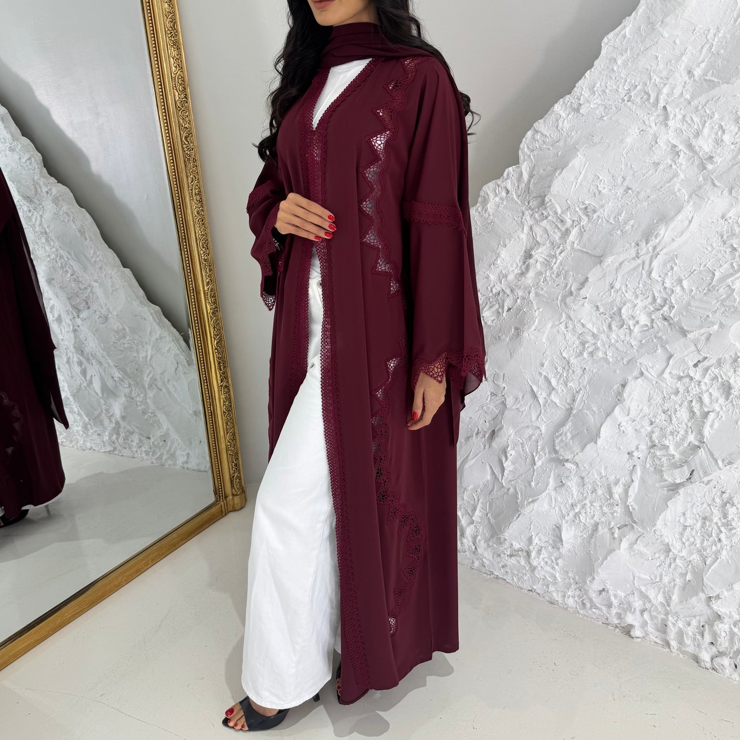 Nyla Abaya