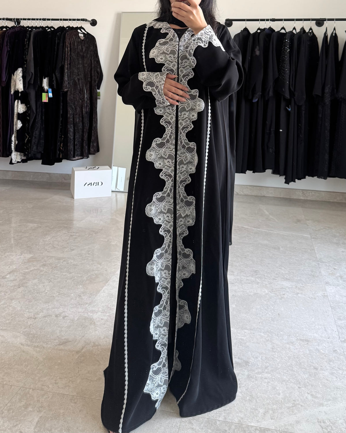Dania Abaya