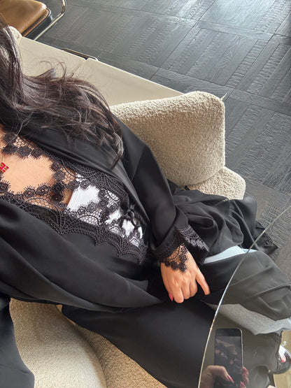 Amna Abaya